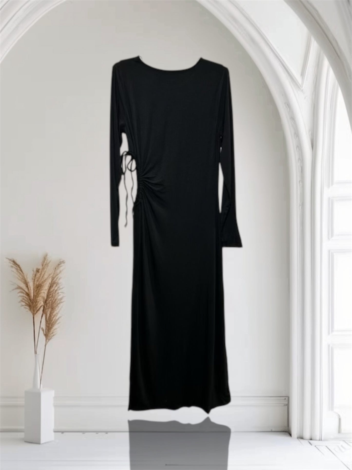 Women’s Long Sleeve Side Cut Out Knit Midi Dress Black